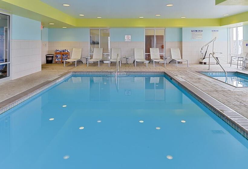 Holiday Inn Express Hotel & Suites Terre Haute, An Ihg