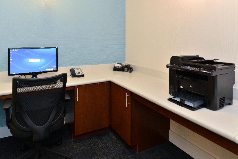 Holiday Inn Express Hotel & Suites Terre Haute, An Ihg