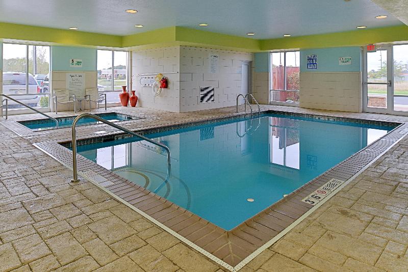 Holiday Inn Express Hotel & Suites Terre Haute, An Ihg