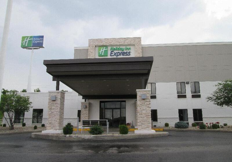 فندق Holiday Inn Express Cloverdale   Greencastle, An Ihg