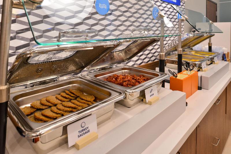 בית מלון כפרי Holiday Inn Express Cloverdale   Greencastle, An Ihg