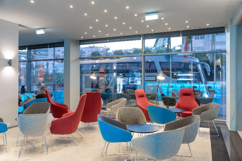هتل Holiday Inn Express Lisbon Alfragide, An Ihg