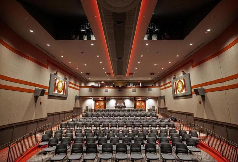 فندق Holiday Inn Express Plymouth, An Ihg