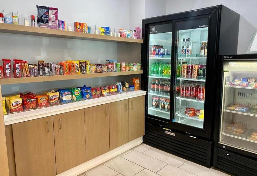 فندق Holiday Inn Express Plymouth, An Ihg