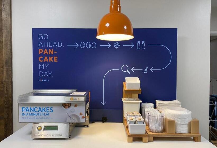 فندق Holiday Inn Express Plymouth, An Ihg