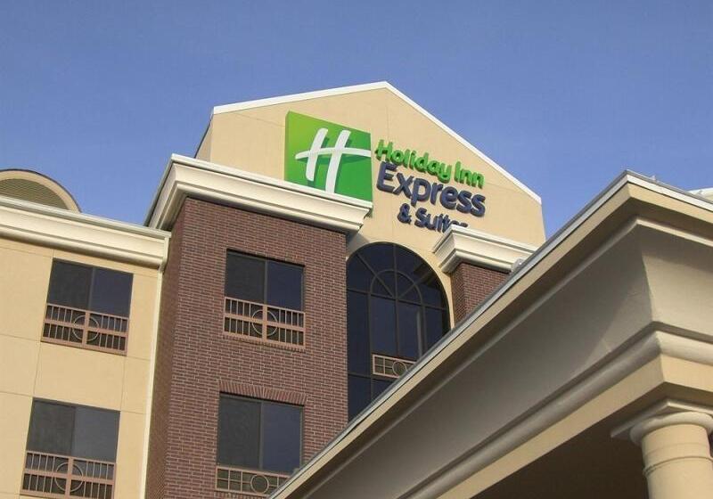 فندق Holiday Inn Express Pratt, An Ihg