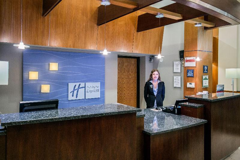 Отель Holiday Inn Express Schaumburg Rolling Meadows, An Ihg