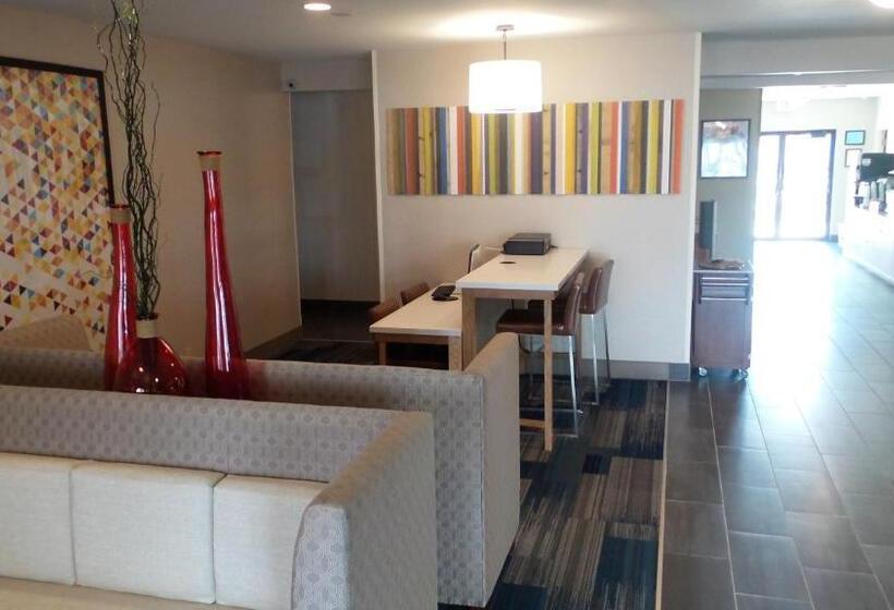 Holiday Inn Express Hotel & Suites Muncie By Ihg