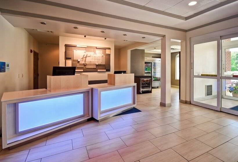 호텔 Holiday Inn Express & Suites Schererville, An Ihg