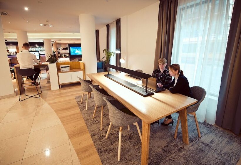 ホテル Holiday Inn łódź, An Ihg