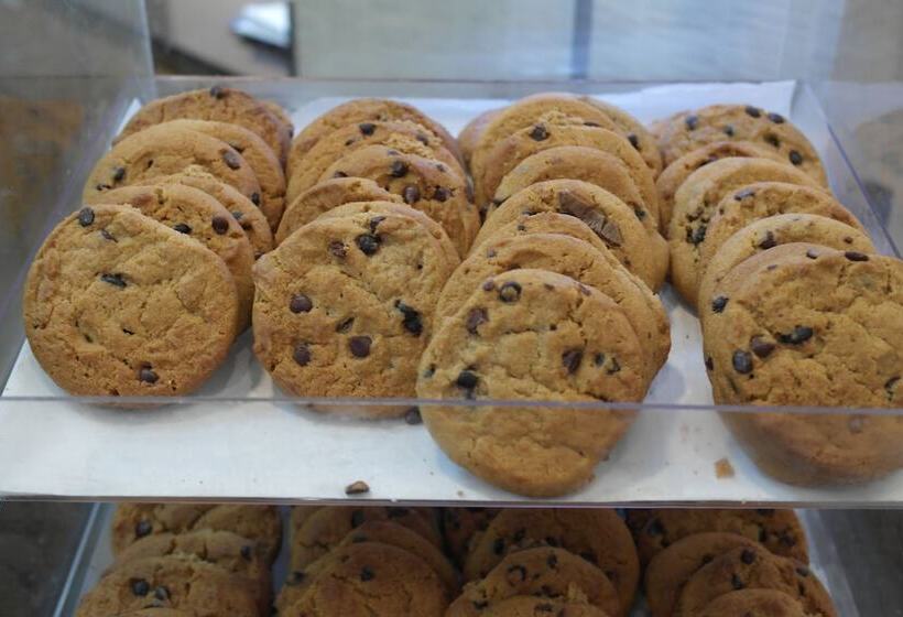 فندق Holiday Inn New Orleans West Bank Tower, An Ihg