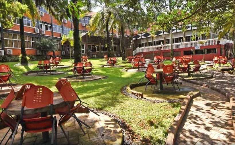 هتل Imperial Botanical Beach