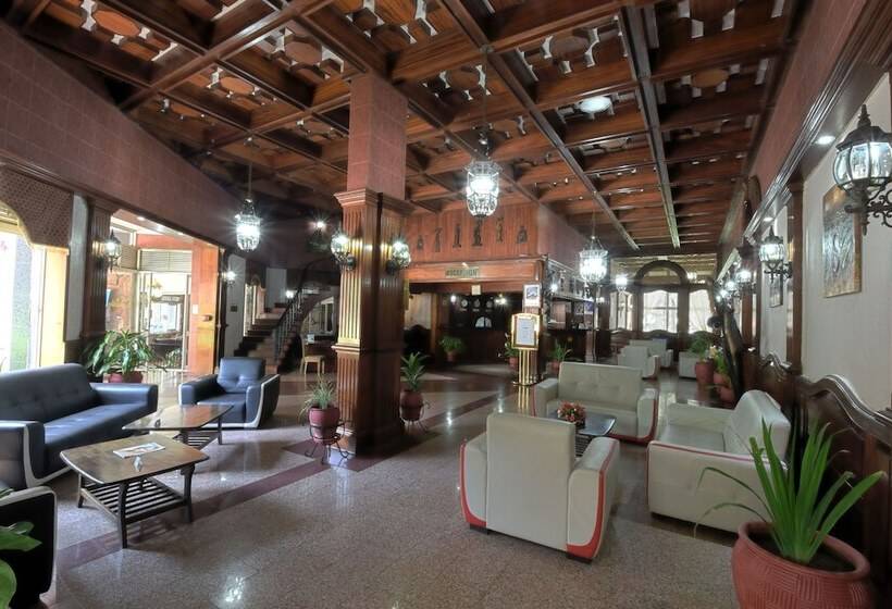 هتل Imperial Botanical Beach