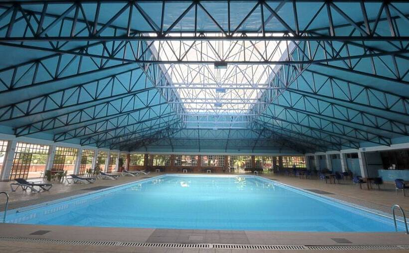 هتل Imperial Botanical Beach