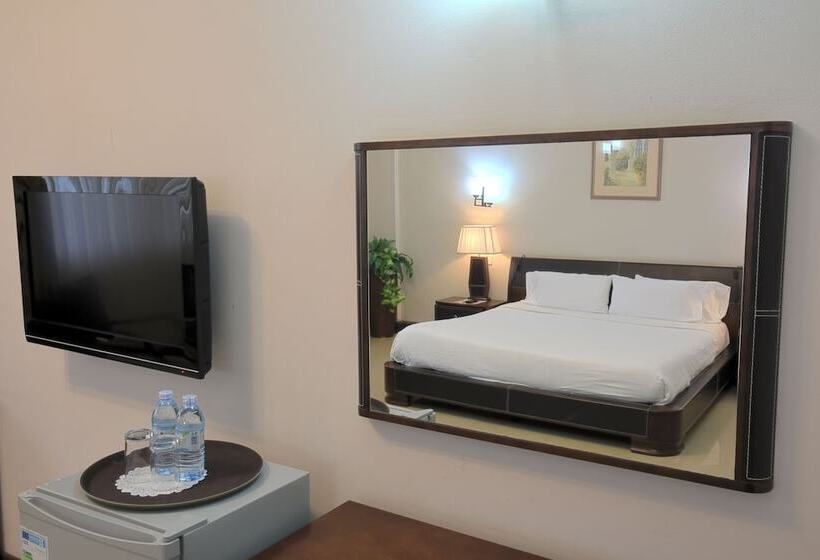 هتل Imperial Botanical Beach