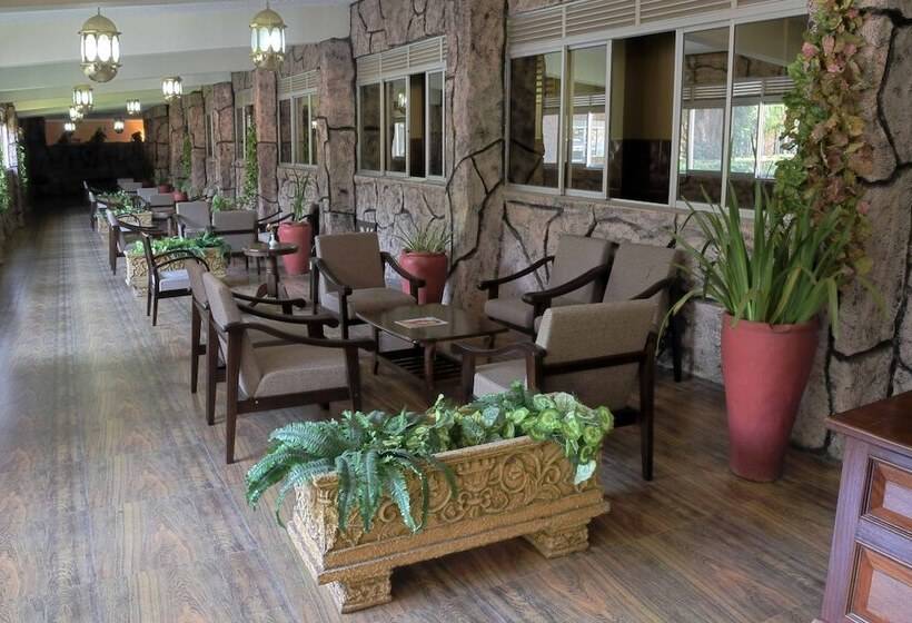 هتل Imperial Botanical Beach