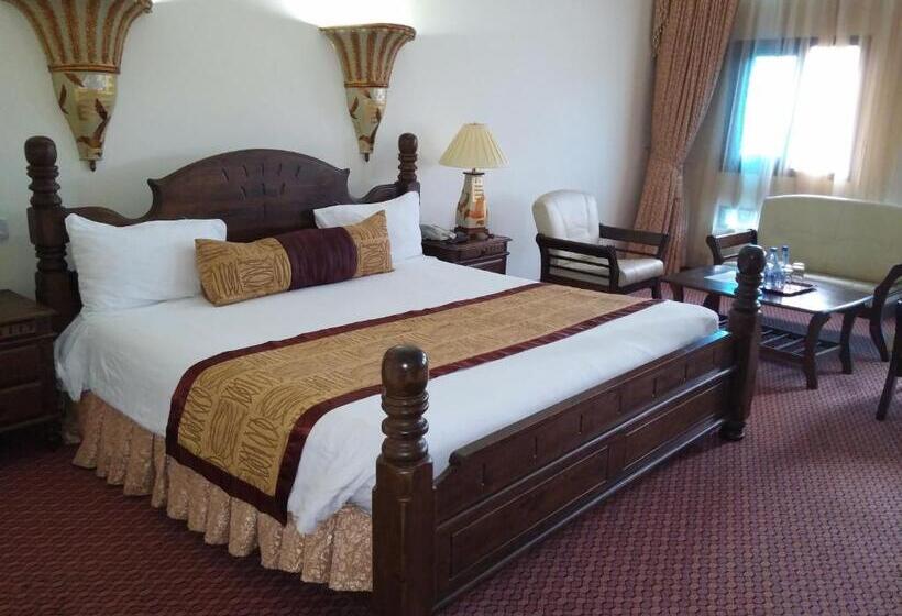 هتل Imperial Resort Beach