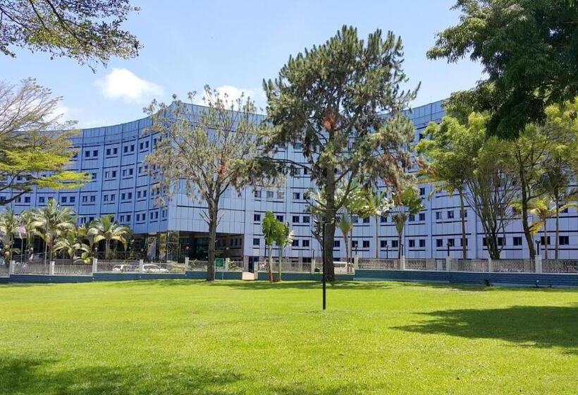 هتل Imperial Resort Beach