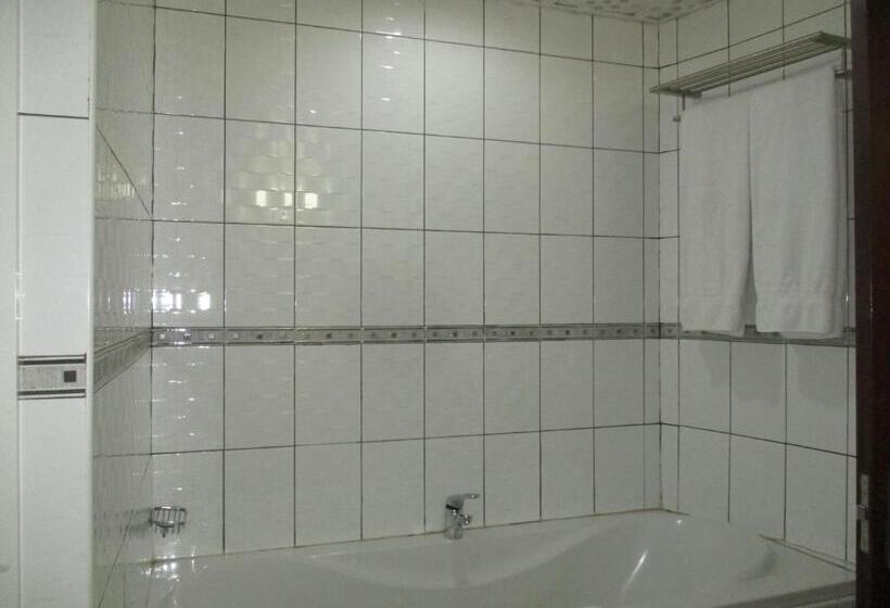 هتل Imperial Royale