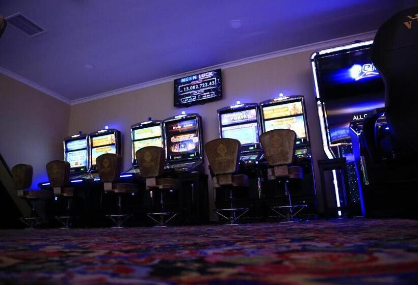 هتل Imperial Royale