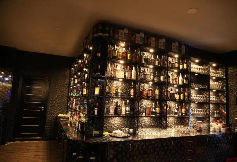 هتل Imperial Royale