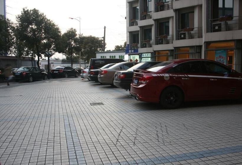 호텔 Jinjiang Inn East Shanghai New International Exhibition Ctr