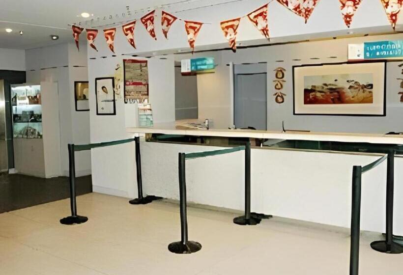 Otel Jinjiang Inn Tianjin Hongqiao Guangrongdao