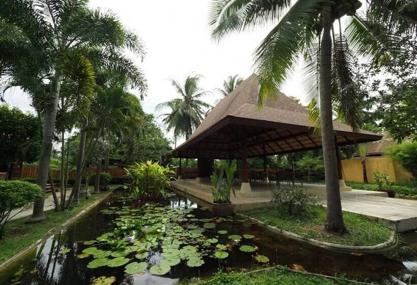 Отель Keeree Waree Seaside Villa