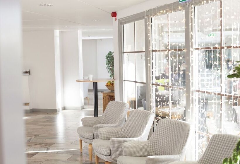 בית מלון כפרי L Erikslund