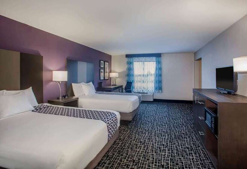 酒店 La Quinta Inn & Suits By Wyndham Pontoon Beach Il