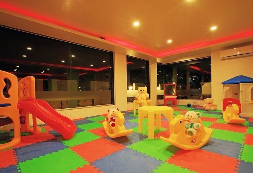 فندق Le Royale Residency