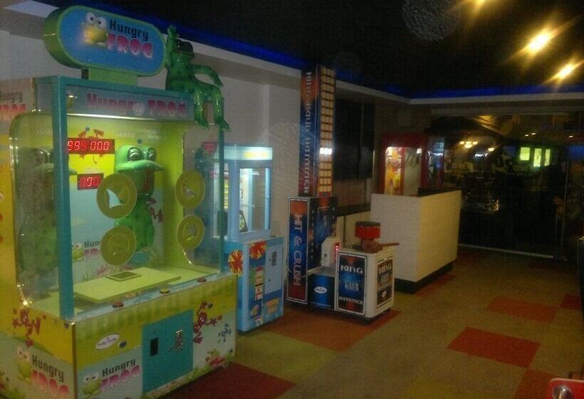 فندق Le Royale Residency