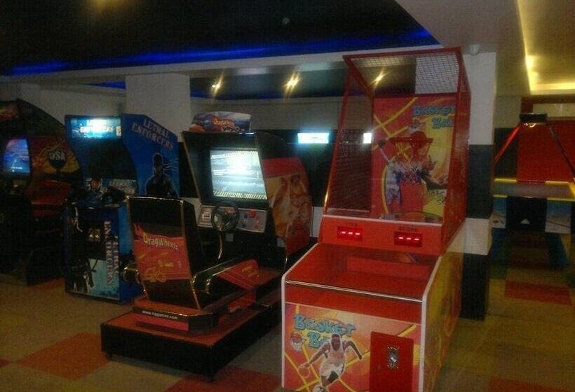 فندق Le Royale Residency