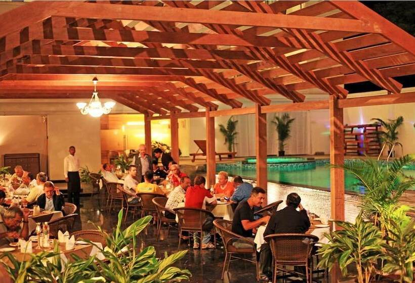 فندق Le Royale Residency