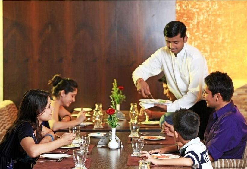 فندق Le Royale Residency