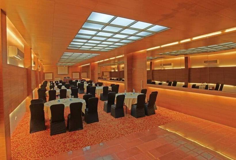 فندق Le Royale Residency