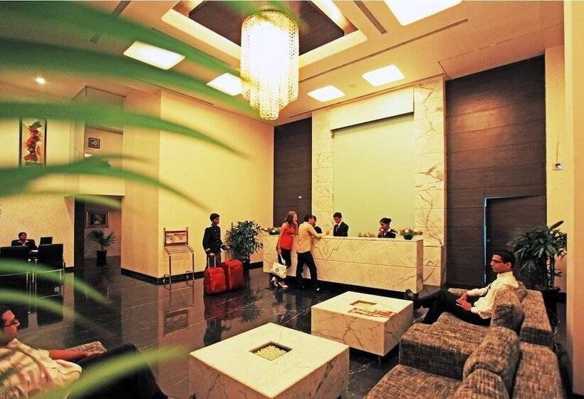 فندق Le Royale Residency