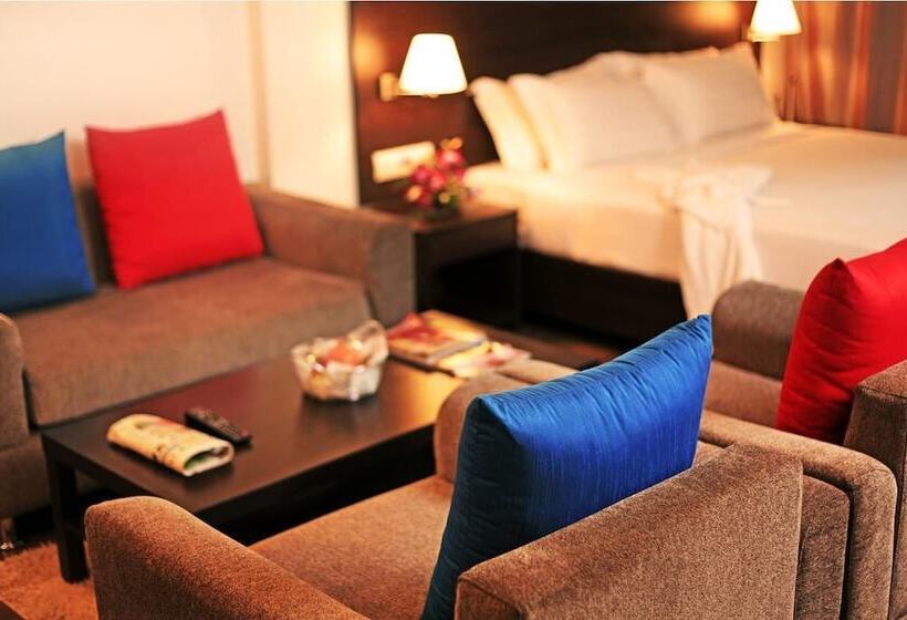 فندق Le Royale Residency