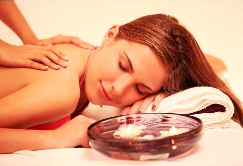 فندق Le Royale Residency