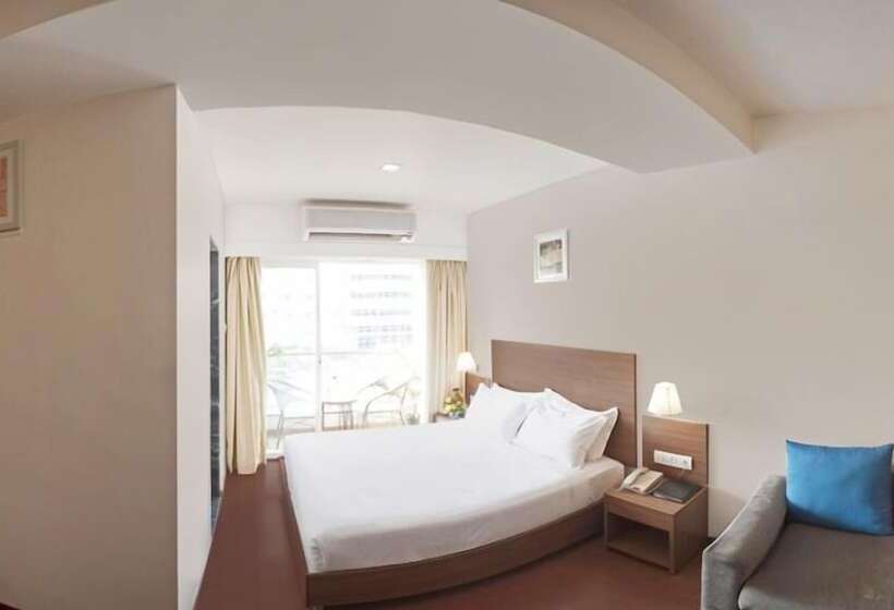 فندق Le Royale Residency