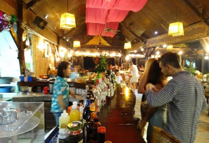 فندق Lipa Lodge Beach Resort