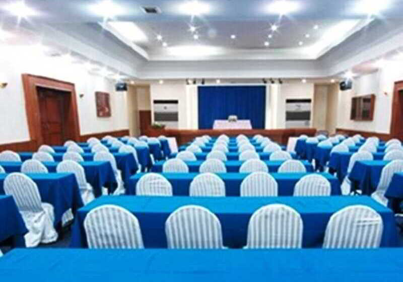 בית מלון כפרי Dad D Resort By Lopburi Inn Resort