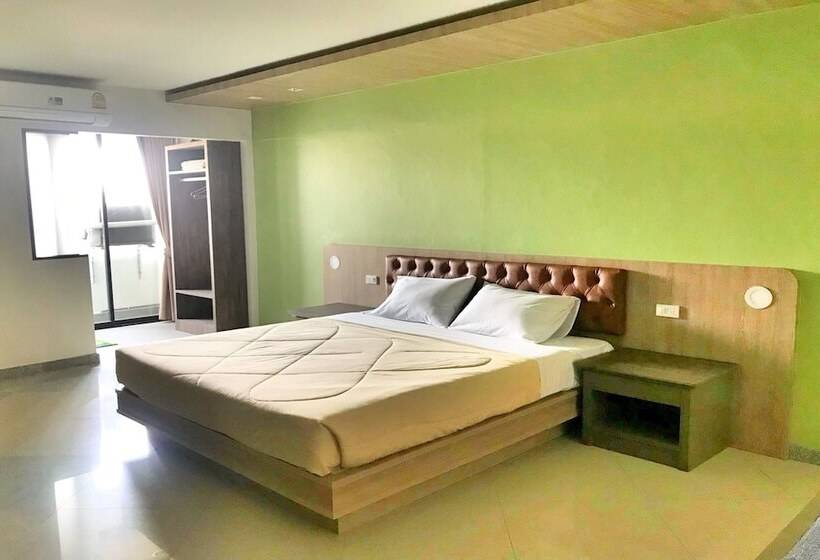 בית מלון כפרי Lopburi Residence