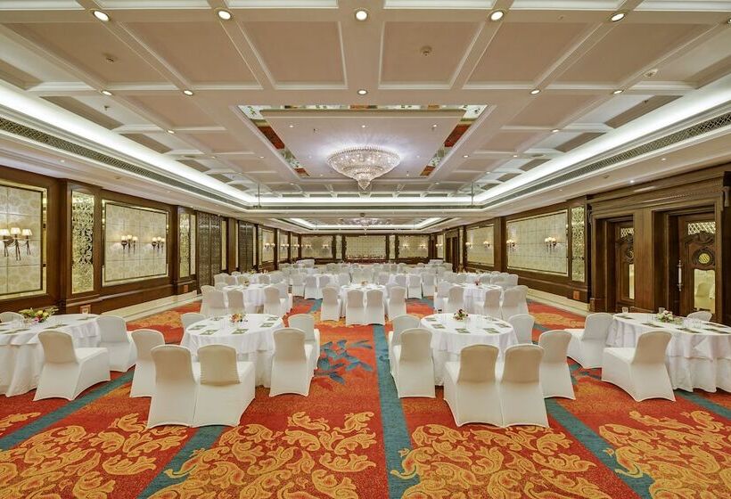 酒店 Mayfair Convention