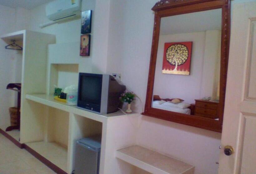 호텔 Momchailai River Retreat