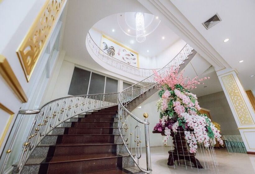 ホテル Morakot Twin Chumphon