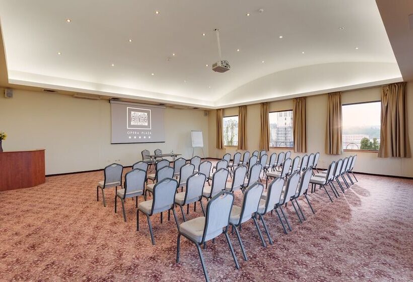 ホテル Opera Plaza