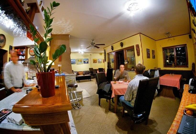 هتل Penzion Plesnivec