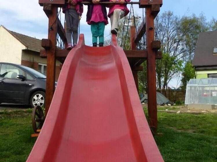 هتل Penzion Plesnivec