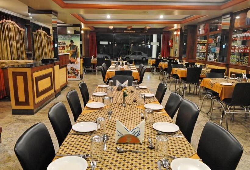 هتل Ponmariresidency